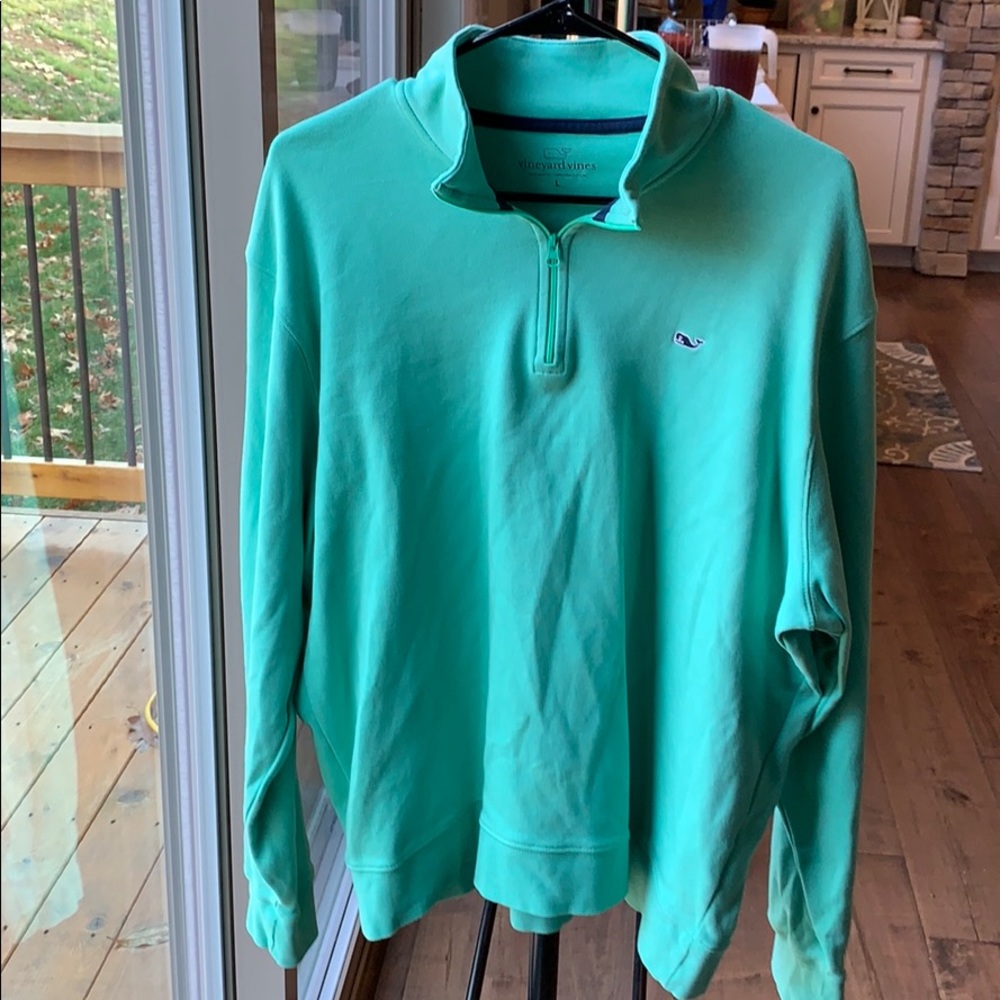 Vineyard Vines men’s v neck long sleeve size large